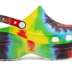 crocs classic bae clog platform 7 Tie Dye! Rare color! Rare Size! Don’t Wait!